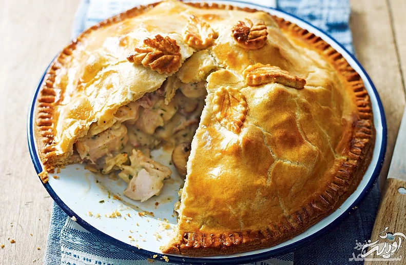 پای سیب زمینی با مرغ و قارچ